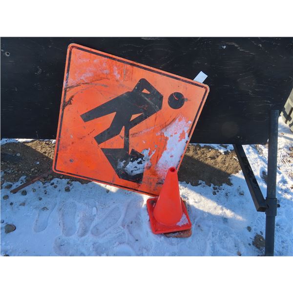 consturction sign and pylons