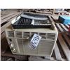 Image 1 : air conditioner