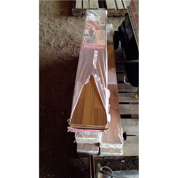 6 boxes of laminate