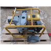 Image 3 : thrash pump with compression on wheels in good shape