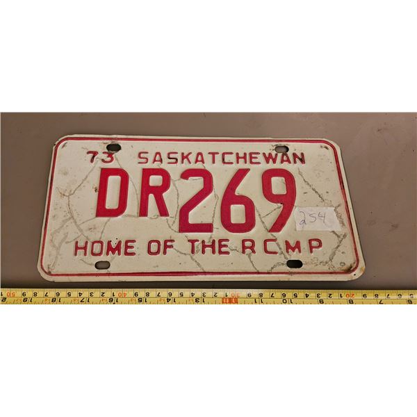 1973 saskatchewan license plate DR269 RCMP