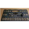 Image 2 : Mastercraft tap and die set