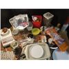 Image 2 : lot of housewares and tote