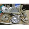 Image 1 : assorted kitchenwares