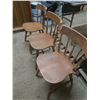 Image 2 : 3 vintage chairs