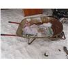 Image 2 : wheel barrel