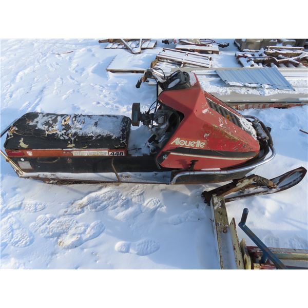 1971 alouette 440 snowmobile