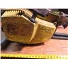 Image 3 : P28 pioneer chainsaw, good compression