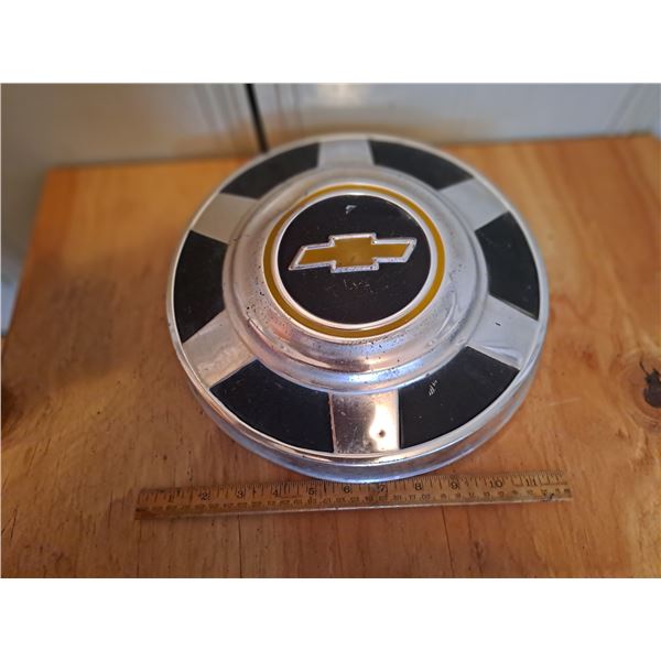 1973-87 ¾ ton Chevy truck dog dish hubcap