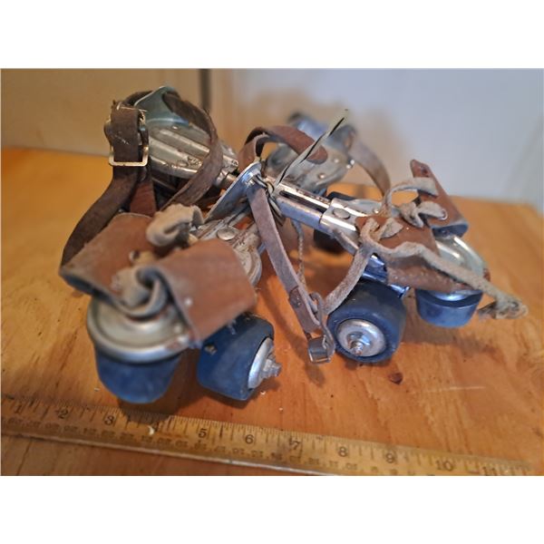 Vintage roller skates with key