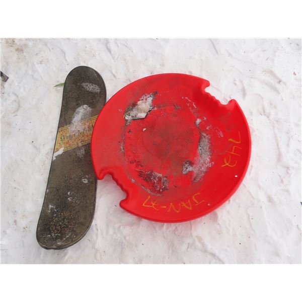 snow skate , saucer