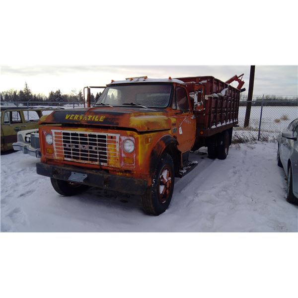 1971 GMC 950 with hoist  VIN C9E5381117196