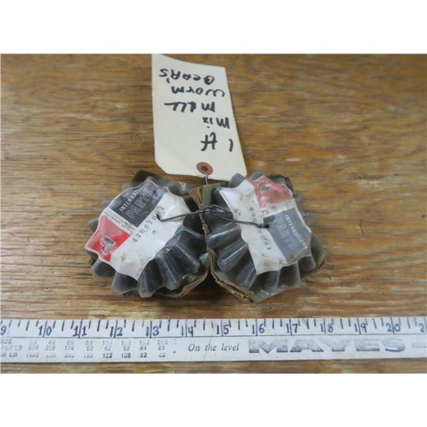 2 Internationl Harvest (IH) mix mill worm gears