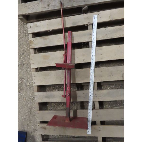snowmobile stand lift
