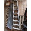 Image 2 : 7 foot painters ladder