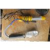 Image 2 : 2 trouble lights, heated ice scraper and booster cable bag