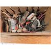 Image 4 : Electrical fuses, hardware, crescent wrench