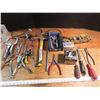 Image 1 : Large lot of tools