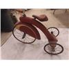 Image 13 : 1950s Tricycle with Cool Air Stream Fender with Solid Rubber Tires Front