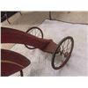 Image 16 : 1950s Tricycle with Cool Air Stream Fender with Solid Rubber Tires Front