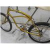 Image 22 : 1972 Sprinter Variable Speed Pedal Bike with Console Shifter, Sparkly Banana Seat, Missing Fenders 
