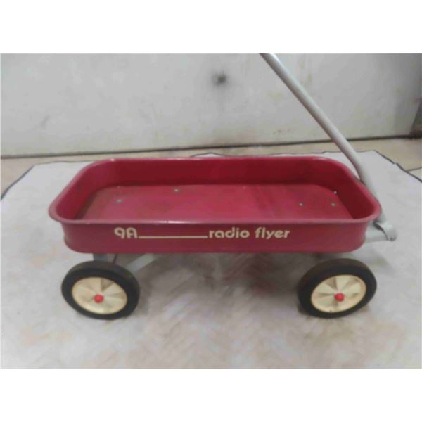 1970s Radio Flyer 9A Metal Wagon 12'' x 28'' x 13'' Plus Handle