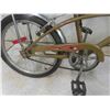 Image 9 : CCM Mustang 3 Speed Pedal Bike 19'' with Banana Seat -Original