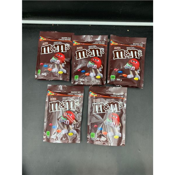 Milk Chocolate M&M Candy (5 x 200g)