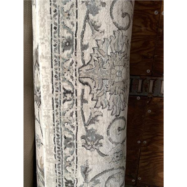 Thomasville timeless classic ultra high density weave rug 7' 10" x 10'