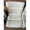 Image 2 : Lot of 2 white leather bar chairs