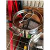 Image 3 : 7 piece pot and pan set