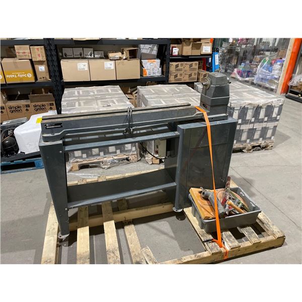 Rockwell Model 46201 wood lathe with assorted tooling and accessories - school board asset