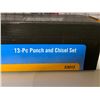 Image 2 : Ultra Pro 13 pc Punch & Chisel Set
