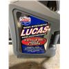 Image 1 : Lucas Semi-Synthetic 2 cycle oil 2 x 3.79L