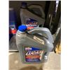 Image 2 : Lucas Semi-Synthetic 2 cycle oil 2 x 3.79L