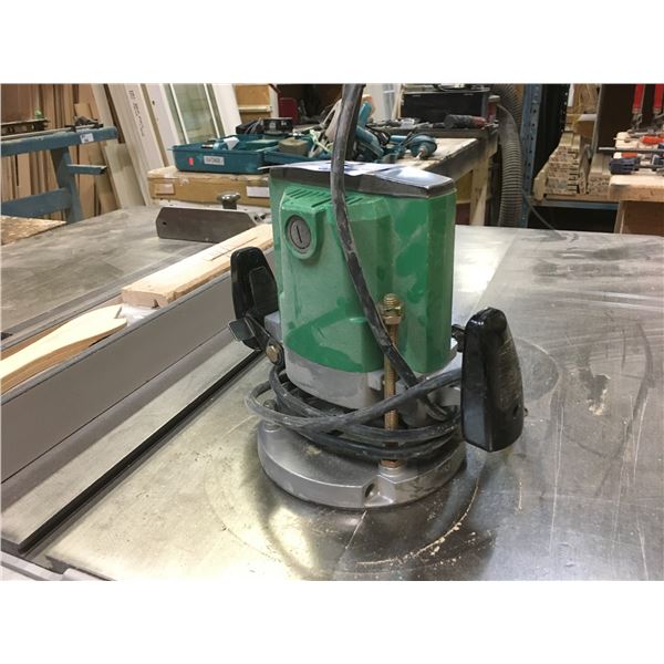 HITACHI TR-12 ROUTER