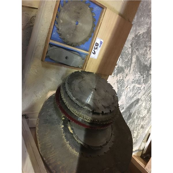 GROUP OF ASSORTED SAW BLADES