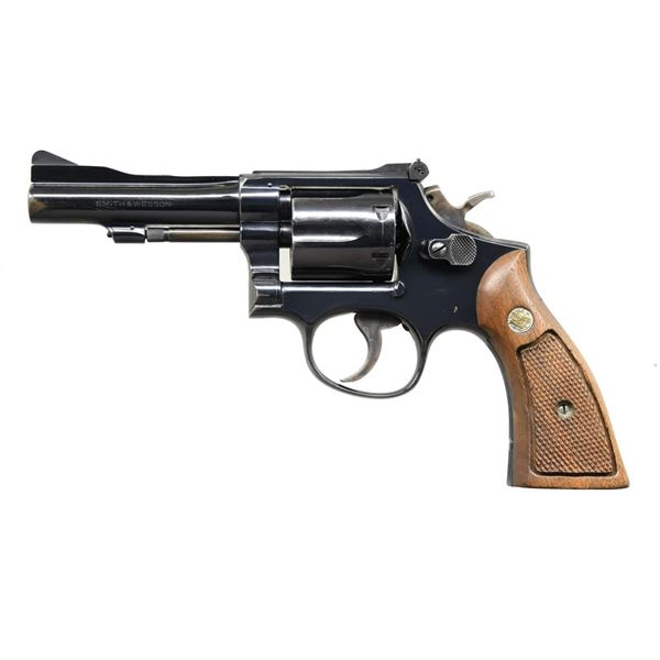 SMITH & WESSON MODEL 15-3 DA REVOLVER.