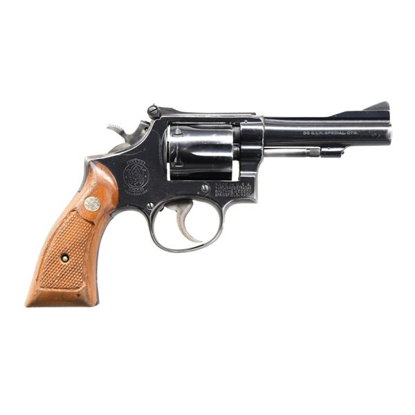 SMITH & WESSON MODEL 15-3 DA REVOLVER. - Poulin Auctions
