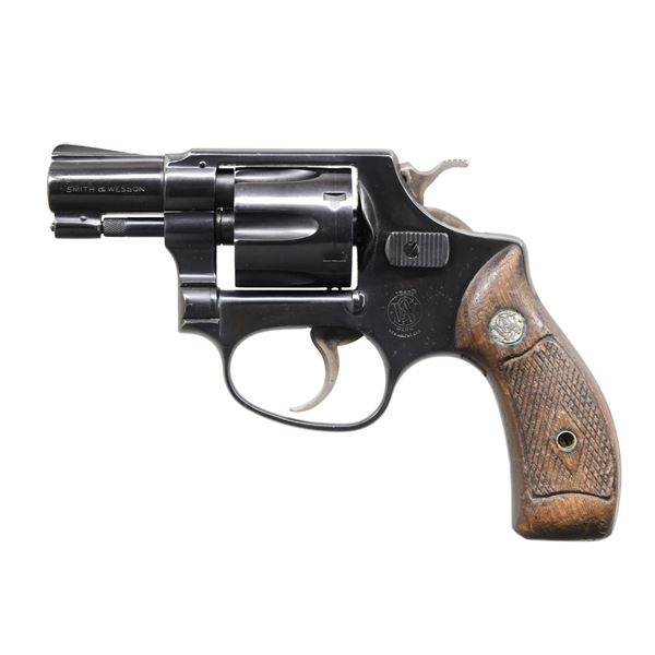 SMITH & WESSON MODEL 30 DA REVOLVER.