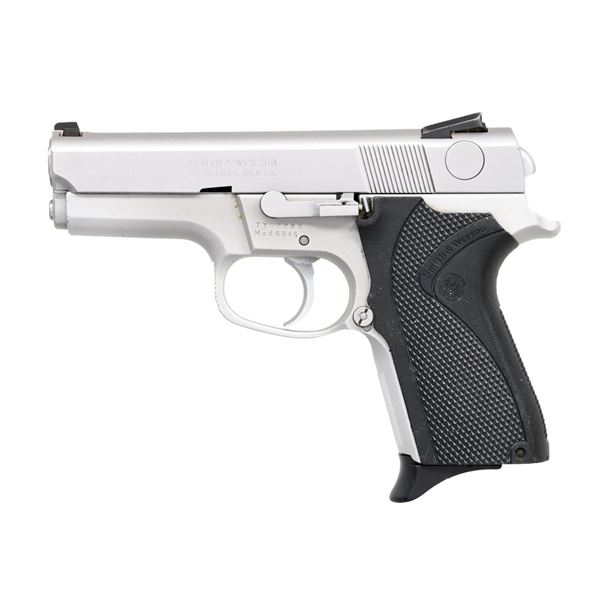 SMITH & WESSON MODEL 6946 9MM PISTOL.