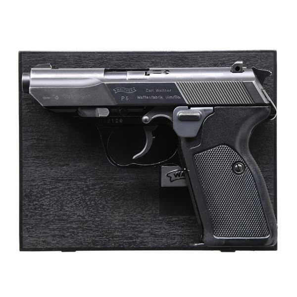 WALTHER P5 SEMI AUTO PISTOL.