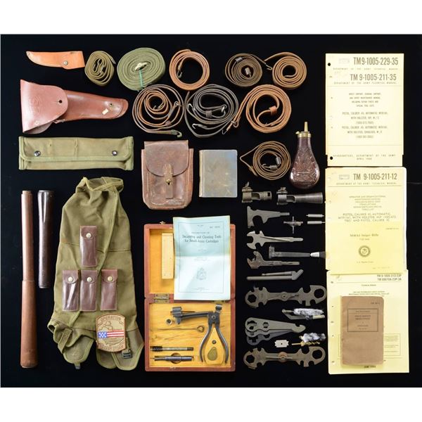 ASSORTED US MILITARIA & RELATED ITEMS.