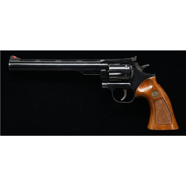 DAN WESSON MODEL 15 DA REVOLVER.