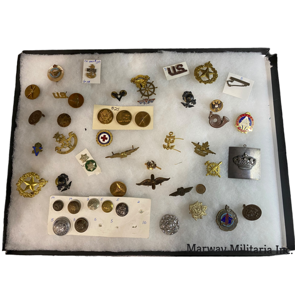 Tray Lot of Militaria (Military Badges)