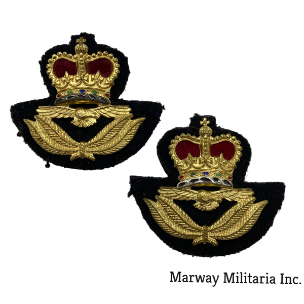 RCAF Womens Issue RCAF Cap Badge Lot