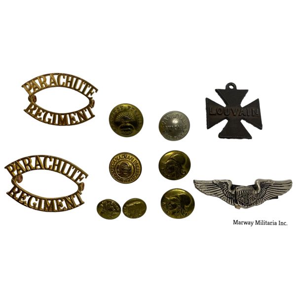 Lot of Military Badges & Buttons