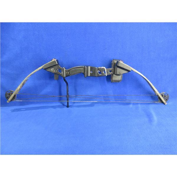 Browning Micro Midas 2 Compound Bow with Quiver