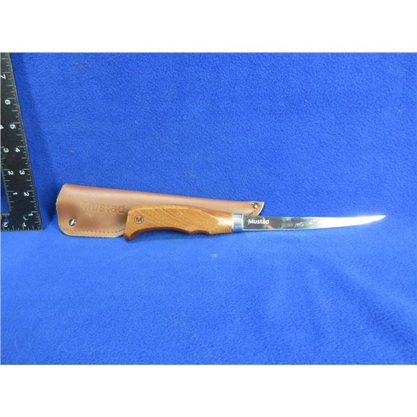 Mustad Fillet Knife with Leather Sheath - 6" Blade