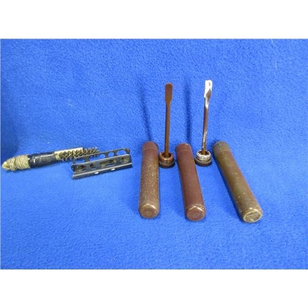 3 Lee Enfield Plastic Oil Bottles, Pull Through & Stripper Clip